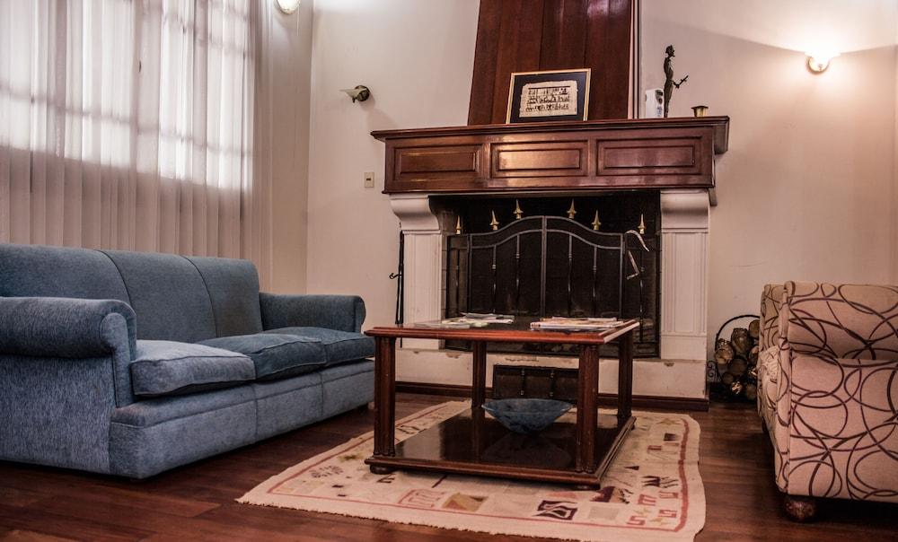 El Prado Country house *